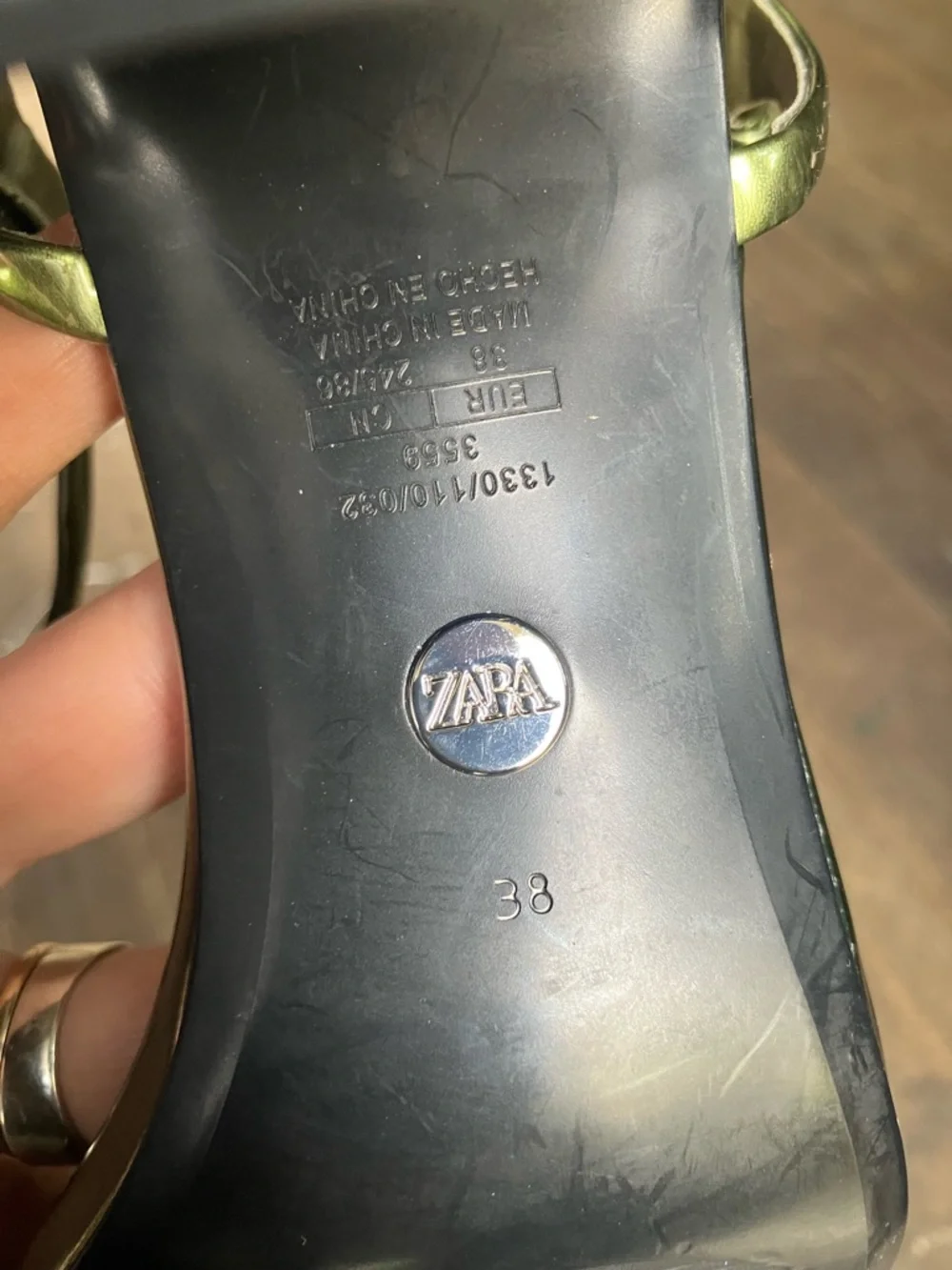 NWOT Zara disco green heels - Picture 4 of 6